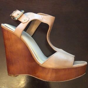 Vince Camuto Wedges
